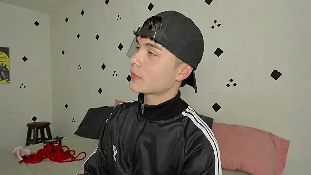 crushnier1 online show from September 2025 06:13:02 PM