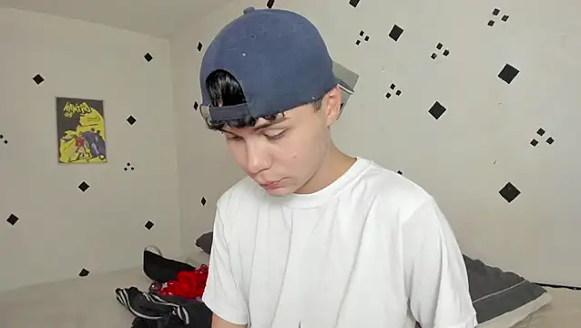 crushnier1 online show from October 2025 05:45:01 PM