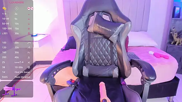 Scarlett21   online show from December 2025 07:53:02 PM