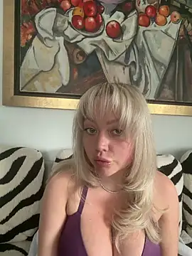 misstitmouseofficial online show from March 2026 01:04:02 PM