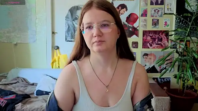 Sienna-Cow online show from September 2025 10:38:02 AM