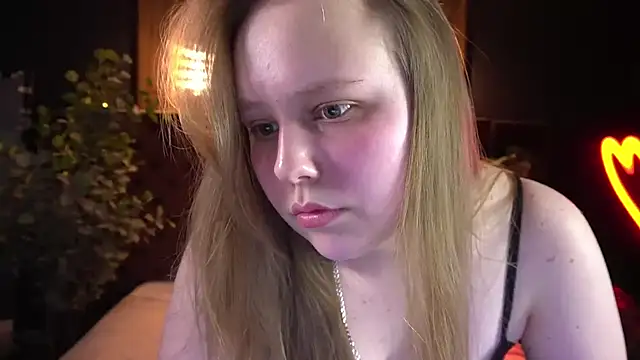 CrystallPaws online show from May 2026 06:21:02 AM