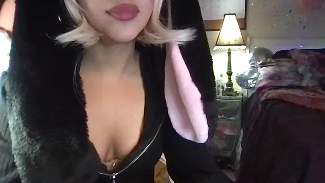 Snapshot of nekowaifuuu chatting on October 2025 04:46:02 AM nekowaifuuu online show from October 2025 04:46:02 AM