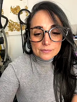 hotadhara01 online show from November 2025 03:17:01 AM