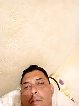 Snapshot of 125Delfin90 chatting on October 2025 11:01:02 PM 125Delfin90 online show from October 2025 11:01:02 PM