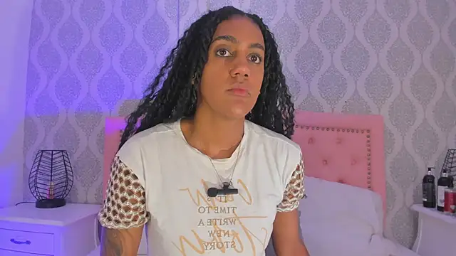 OnlyGia online show from September 2025 07:41:02 PM