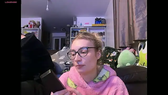 harleyblair online show from November 2025 11:07:02 PM