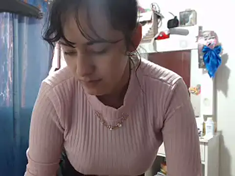 Snapshot of annie_clark2 chatting on December 2024 07:32:02 PM annie clark2 online show from December 2024 07:32:02 PM