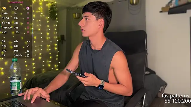 Snapshot of jim_dj chatting on February 2026 12:51:02 AM jim dj online show from February 2026 12:51:02 AM