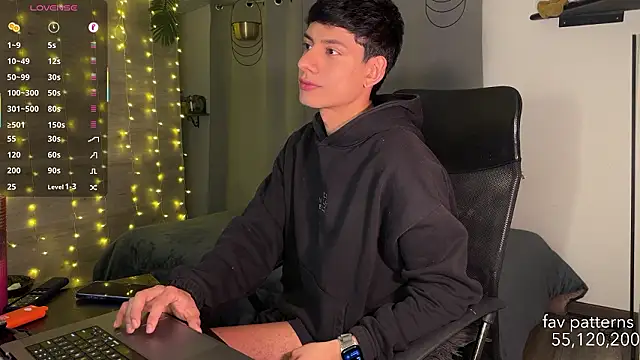 Snapshot of jim_dj chatting on February 2026 11:25:01 PM jim dj online show from February 2026 11:25:01 PM