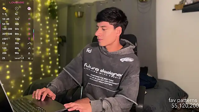 Snapshot of jim_dj chatting on February 2026 10:30:02 PM jim dj online show from February 2026 10:30:02 PM