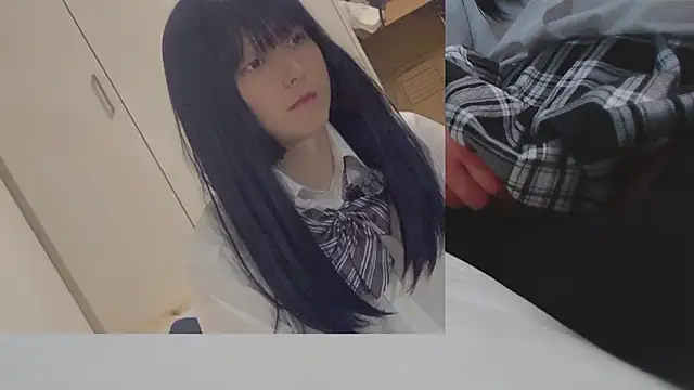 Snapshot of Mia032 chatting on November 2025 03:22:01 PM Mia032 online show from November 2025 03:22:01 PM