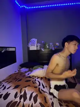 Snapshot of Kailertwink chatting on February 2026 02:27:01 AM Kailertwink online show from February 2026 02:27:01 AM