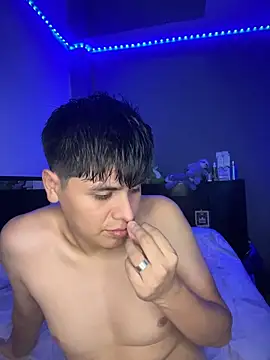 Snapshot of Kailertwink chatting on March 2026 03:12:01 AM Kailertwink online show from March 2026 03:12:01 AM