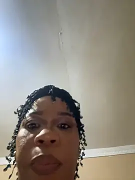 Snapshot of THICKBUNNYCHICKxxx chatting on September 2025 06:13:02 PM THICKBUNNYCHICKxxx online show from September 2025 06:13:02 PM