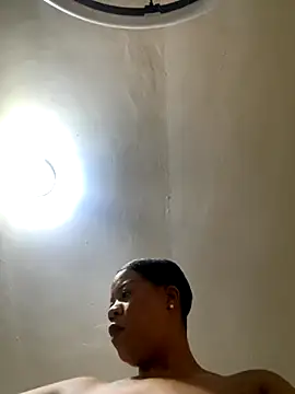 Snapshot of THICKBUNNYCHICKxxx chatting on October 2025 08:40:02 PM THICKBUNNYCHICKxxx online show from October 2025 08:40:02 PM