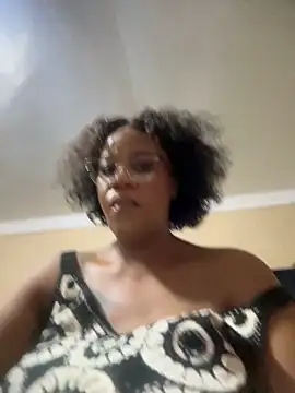 Snapshot of THICKBUNNYCHICKxxx chatting on February 2026 08:35:02 PM THICKBUNNYCHICKxxx online show from February 2026 08:35:02 PM