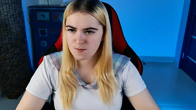 Snapshot of Stef_Nicks chatting on October 2025 06:21:01 AM Stef Nicks online show from October 2025 06:21:01 AM