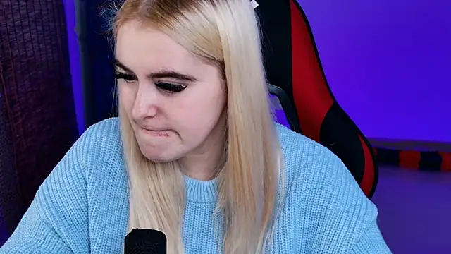 Snapshot of Stef_Nicks chatting on November 2025 09:11:02 AM Stef Nicks online show from November 2025 09:11:02 AM