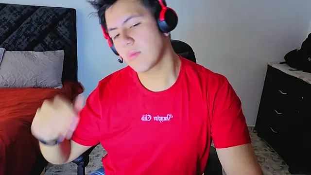 Snapshot of Ryan_Doretti chatting on October 2025 01:18:01 PM Ryan Doretti online show from October 2025 01:18:01 PM