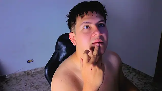 Snapshot of Ryan_Doretti chatting on October 2025 11:54:01 AM Ryan Doretti online show from October 2025 11:54:01 AM