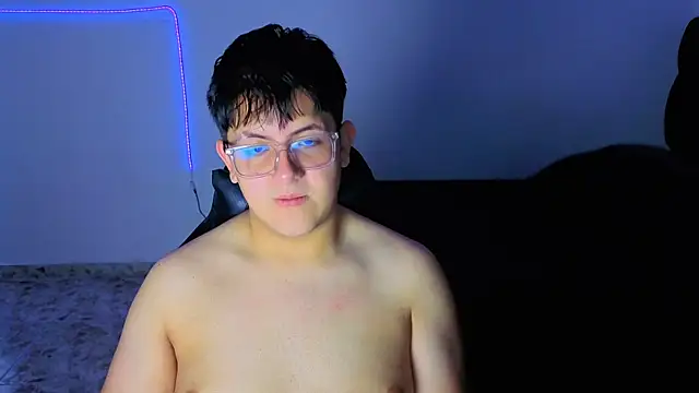 Snapshot of Ryan_Doretti chatting on November 2025 01:56:02 PM Ryan Doretti online show from November 2025 01:56:02 PM