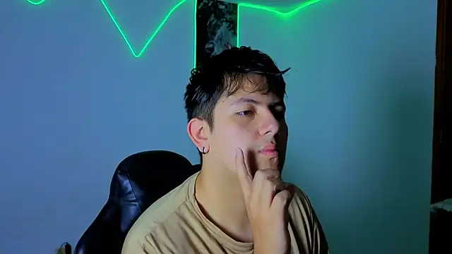 Snapshot of Ryan_Doretti chatting on December 2025 10:22:02 AM Ryan Doretti online show from December 2025 10:22:02 AM