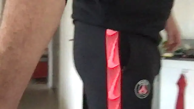 Toysboy67bi online show from October 2025 03:24:01 PM