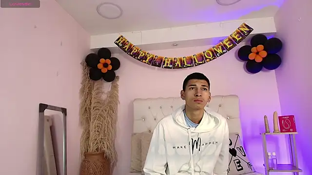 AmelieAndAce online show from October 2025 12:51:01 PM