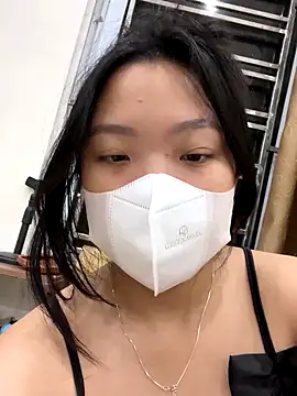 Snapshot of Thuylinh05 chatting on October 2025 11:31:02 AM Thuylinh05 online show from October 2025 11:31:02 AM