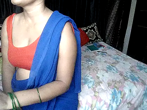 Snapshot of Anaconda-Mall chatting on September 2025 06:18:02 PM Anaconda-Mall online show from September 2025 06:18:02 PM