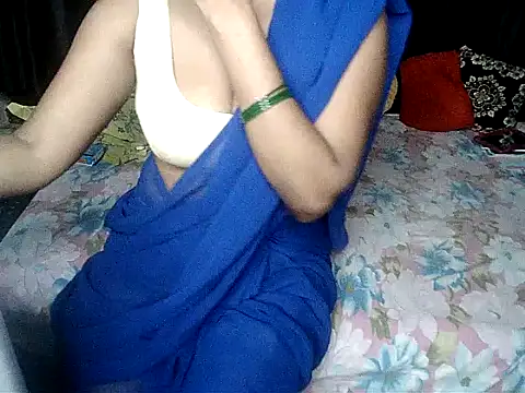 Snapshot of Anaconda-Mall chatting on September 2025 04:29:02 PM Anaconda-Mall online show from September 2025 04:29:02 PM