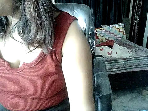 Snapshot of Anaconda-Mall chatting on September 2025 03:03:02 PM Anaconda-Mall online show from September 2025 03:03:02 PM