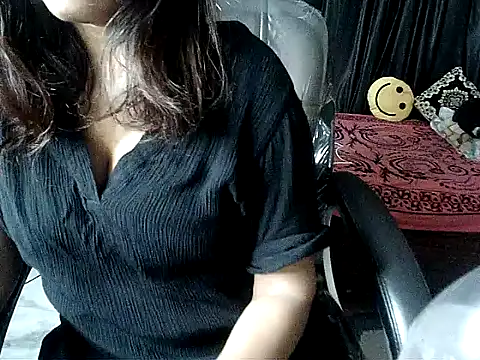 Snapshot of Anaconda-Mall chatting on October 2025 01:30:01 PM Anaconda-Mall online show from October 2025 01:30:01 PM