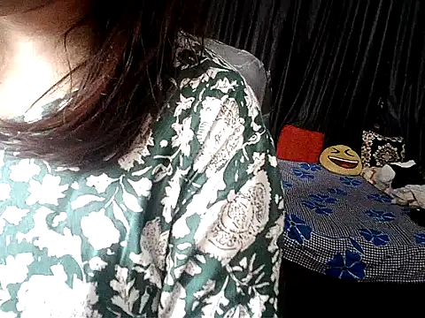 Snapshot of Anaconda-Mall chatting on October 2025 06:52:01 PM Anaconda-Mall online show from October 2025 06:52:01 PM