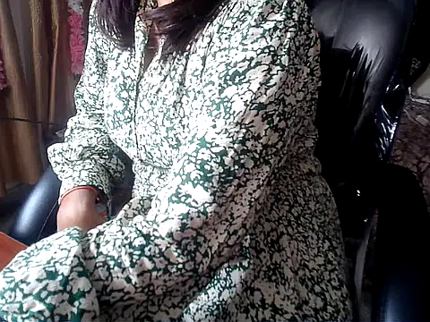 Snapshot of Anaconda-Mall chatting on October 2025 04:51:01 PM Anaconda-Mall online show from October 2025 04:51:01 PM