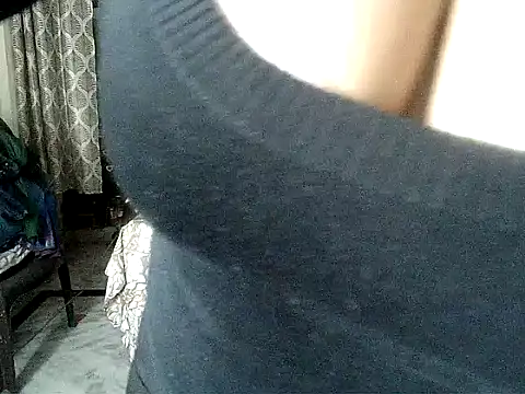 Snapshot of Anaconda-Mall chatting on October 2025 06:26:02 PM Anaconda-Mall online show from October 2025 06:26:02 PM