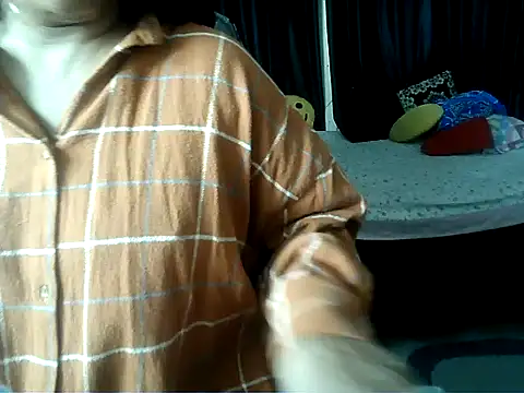 Snapshot of Anaconda-Mall chatting on October 2025 06:08:01 PM Anaconda-Mall online show from October 2025 06:08:01 PM