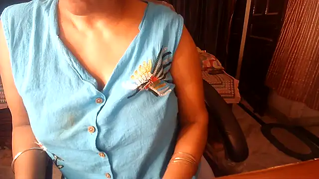 Snapshot of Anaconda-Mall chatting on June 2026 05:29:01 PM Anaconda-Mall online show from June 2026 05:29:01 PM
