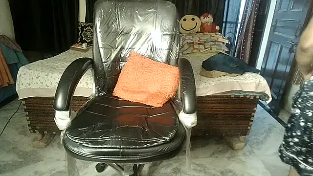 Snapshot of Anaconda-Mall chatting on July 2026 01:26:02 PM Anaconda-Mall online show from July 2026 01:26:02 PM