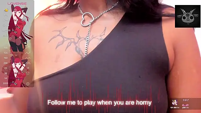 Snapshot of Saraa_Graham chatting on October 2025 04:04:02 PM Saraa Graham online show from October 2025 04:04:02 PM