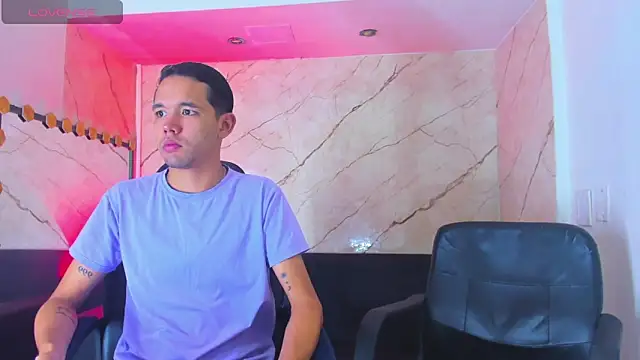 Snapshot of jeremytonner chatting on November 2025 04:17:02 AM jeremytonner online show from November 2025 04:17:02 AM