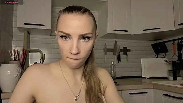Edena  online show from June 2026 08:11:01 PM
