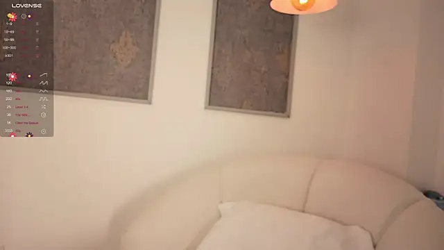 Madii smith online show from October 2025 12:25:01 PM