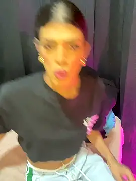 Snapshot of Lady_Dirty444 chatting on October 2025 11:45:02 PM Lady Dirty444 online show from October 2025 11:45:02 PM