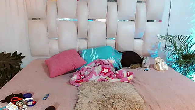 Snapshot of Lady_Dirty444 chatting on December 2025 09:03:01 AM Lady Dirty444 online show from December 2025 09:03:01 AM