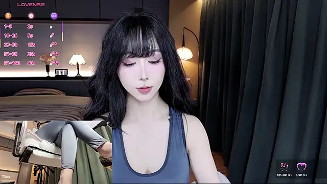 AYW-21 online show from December 2025 12:32:01 PM