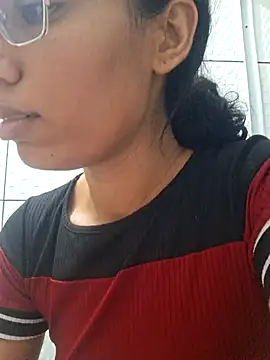 Snapshot of RavenShyfit chatting on November 2025 11:25:02 PM RavenShyfit online show from November 2025 11:25:02 PM