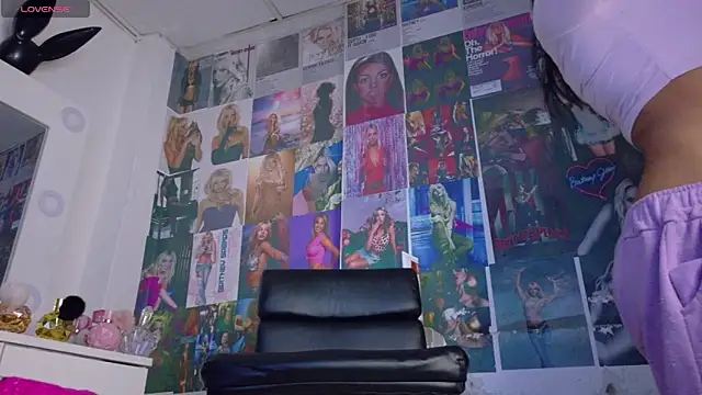 Snapshot of Mistileav chatting on March 2026 07:09:01 PM Mistileav online show from March 2026 07:09:01 PM