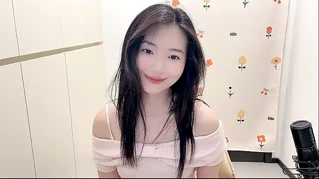 Snapshot of Rosalind_xixi chatting on September 2025 03:39:02 AM Rosalind xixi online show from September 2025 03:39:02 AM
